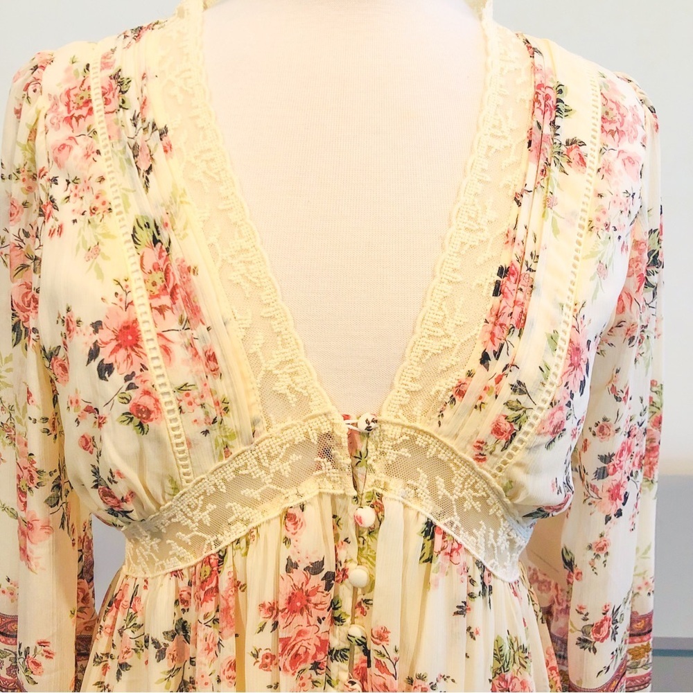 A Collective Story Floral Maxi Dress Lace Trim Tiered Boho Cottagecore M NWT - Picture 8 of 13
